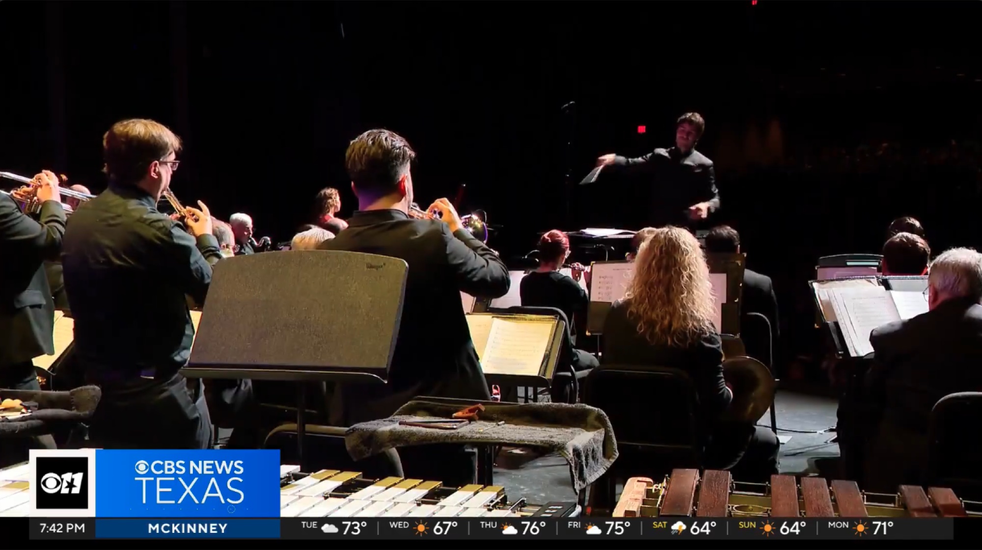 Jonathan Villela conducting gallery image 16